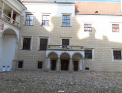 Vojáci jdou zatknout Thurna