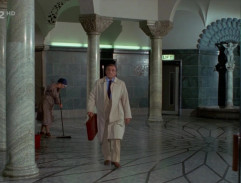 Grenier odchází z práce