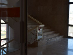 schodisko polikliniky