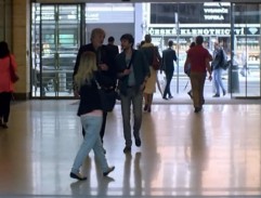 V obchodní pasáži