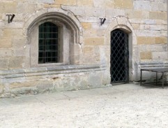 Královna ohně na hradě