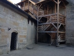 Kuchaři na nádvoří