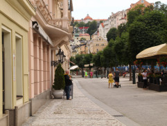 Pohled na grandhotel Bosák