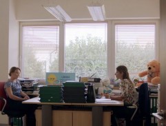 kancelária asistentky vo firme Lánska