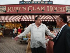 Před bistrem s ústřicemi