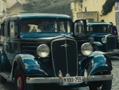 Před hotelem Altstadt