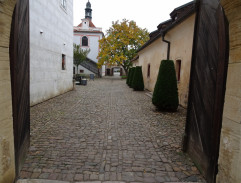 Nádvoří zámku