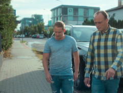 Před bydlištěm Mgr. Táborského