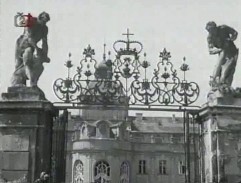 Sloužící u brány