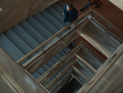 Schodiště v budově soudu