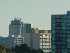 Pohled na paneláky