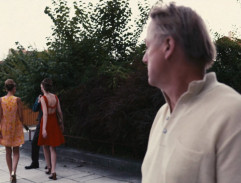 Modelky jdou za playboyem