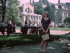  V parku před samoobsluhou