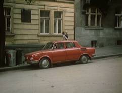 Před domem Anny Holubové