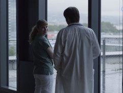 vchod na terasu nemocnice