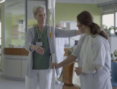 na chodbe traumatológie