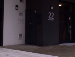 vchod do Eminho domu