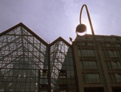 Naháňačka po streche hotelu Maritim