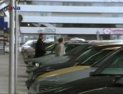 Parkovisko pred letiskom