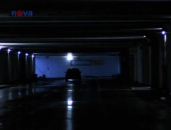 Podzemná garáž na opustenom štadióne