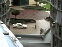 K Brendelovi prišiel taxík