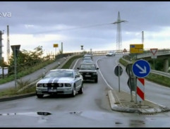 Semir a Chris sledujú Bergera