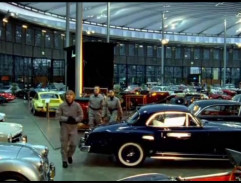 Lupiči v múzeu veteránov