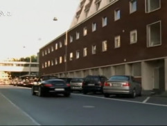 Ben na požičanom Porsche