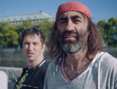 Hele, tam se nesmí parkovat!