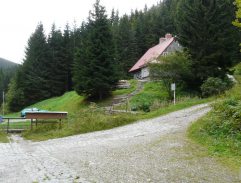 autobusová zastávka pri horárni