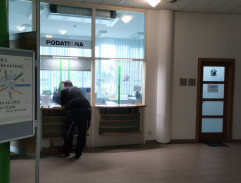 Před podatelnou úřadu