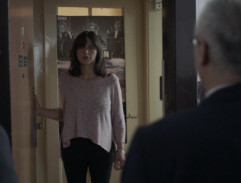 Suková ve dveřích