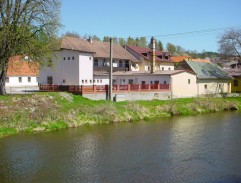 cesta na tábor přes most