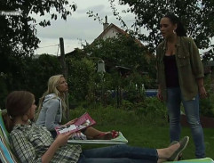 na záhrade u starostu