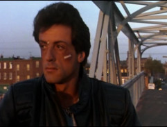 Lávka přes železniční trať