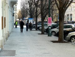 Ten svetr si nesvlíkej