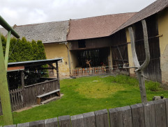 Na dvorku Navrátilů