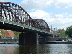 Železniční most přes Vltavu