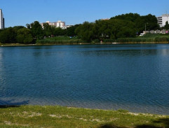 Evelyn sa potápa v Štrkovci