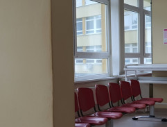 Lukáš telefonuje s Evelyn