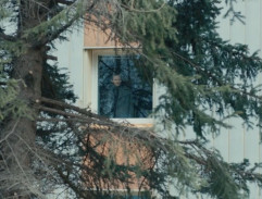 Milan Smrček v okně