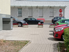 V areálu nemocnice II