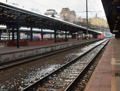 Petr na nástupišti