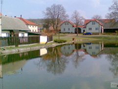 pred obecným úradom