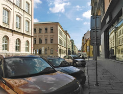 1. Maily ze záhrobí