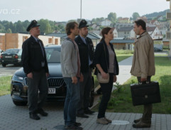 Před bydlištěm Ing. Lukešové