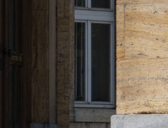 pred právnickou fakultou