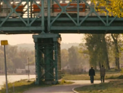 Pod tramvajovým mostem