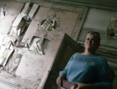 V původním křídle