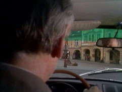 Na lavičce na náměstí